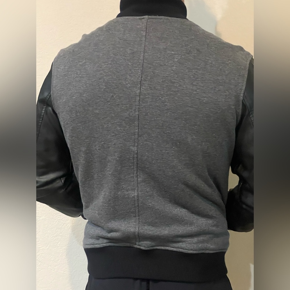 Men’s Button Up Jacket - Picture 2 of 2